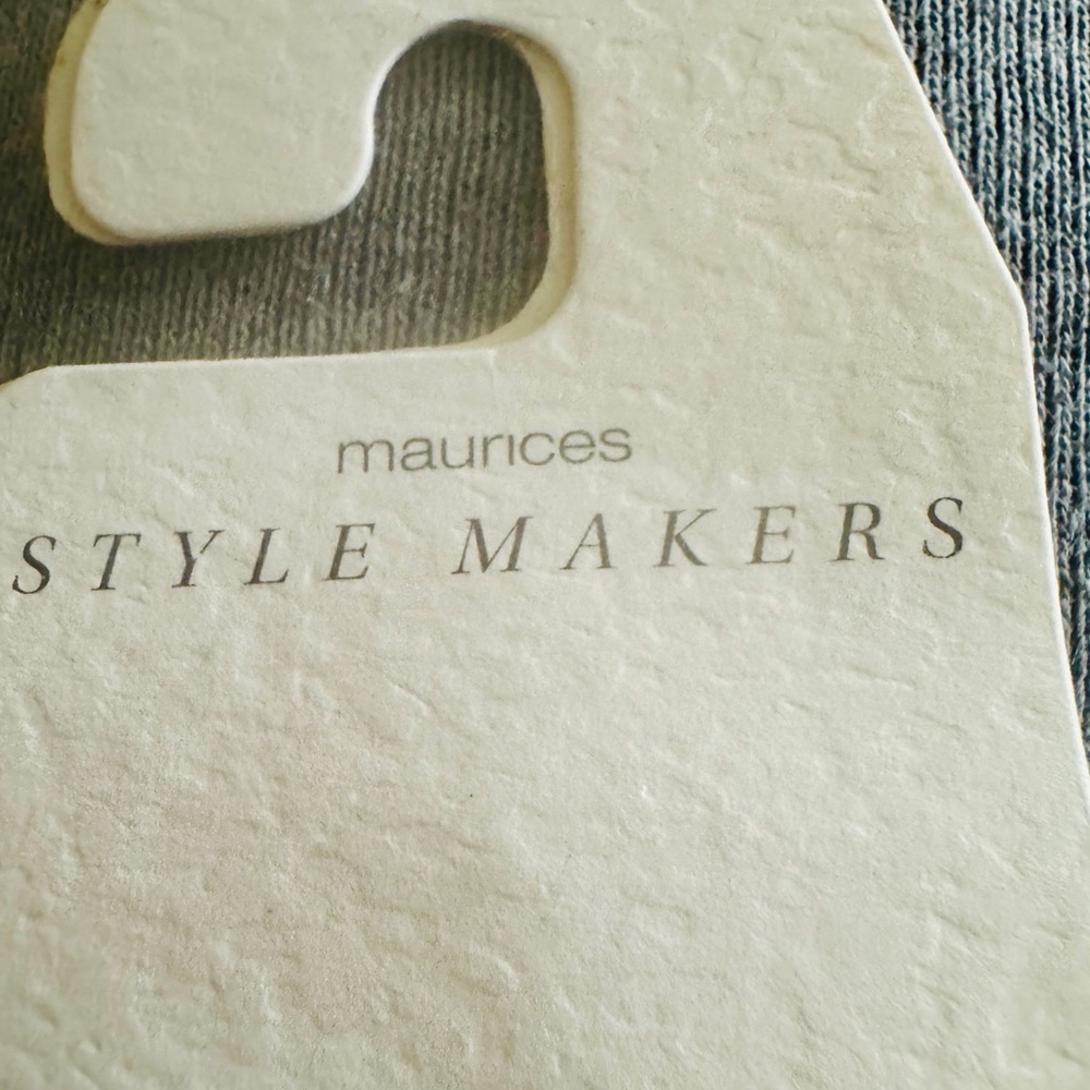 NWT- Maurice's  Style Makers Pressed Flower Necklace with 7 charm pieces. - Picture 3 of 12